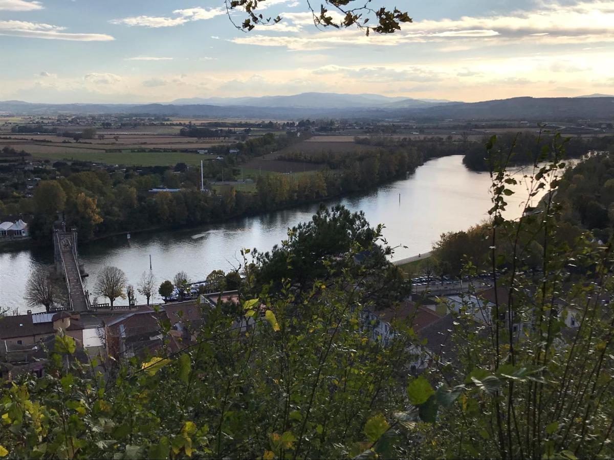 La Roulotte Des Bords De Saone Hotel Massieux Buitenkant foto